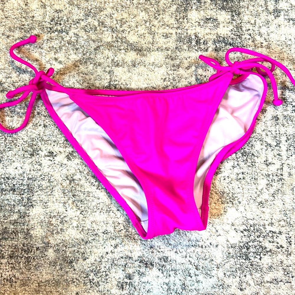 (NWOT) Victoria’s Secret Swimsuit Bottom - the teeny bikini